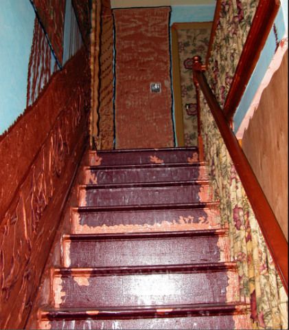 These are normal stairs, if you are a serial killer